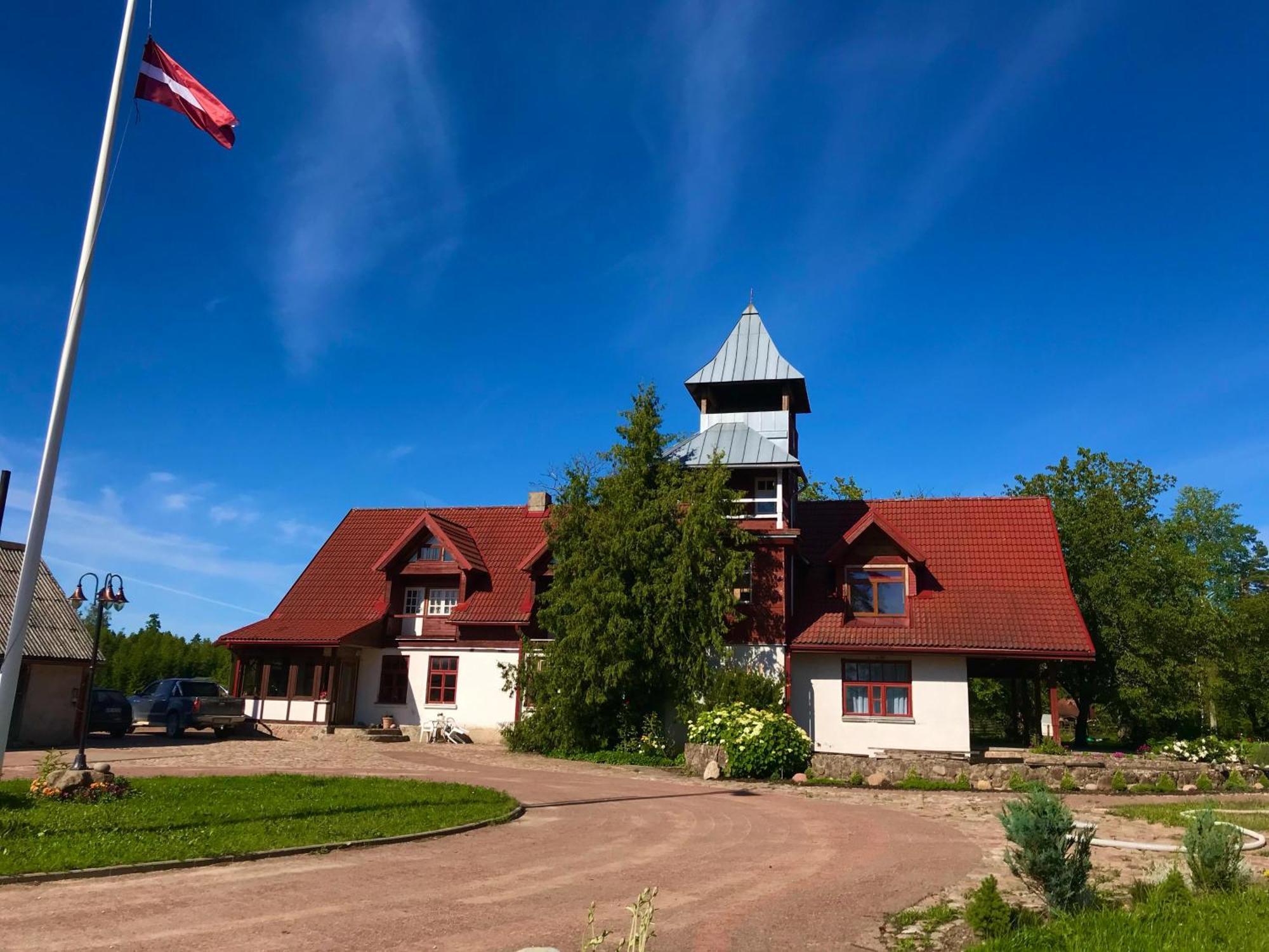 Pilskalni Hotel Ivande Exterior foto